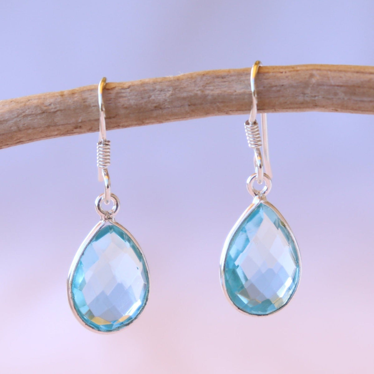 Boucles en argent et topaze bleue - Petite Rainette