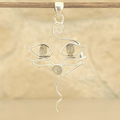 Pendentif chat en argent et labradorite