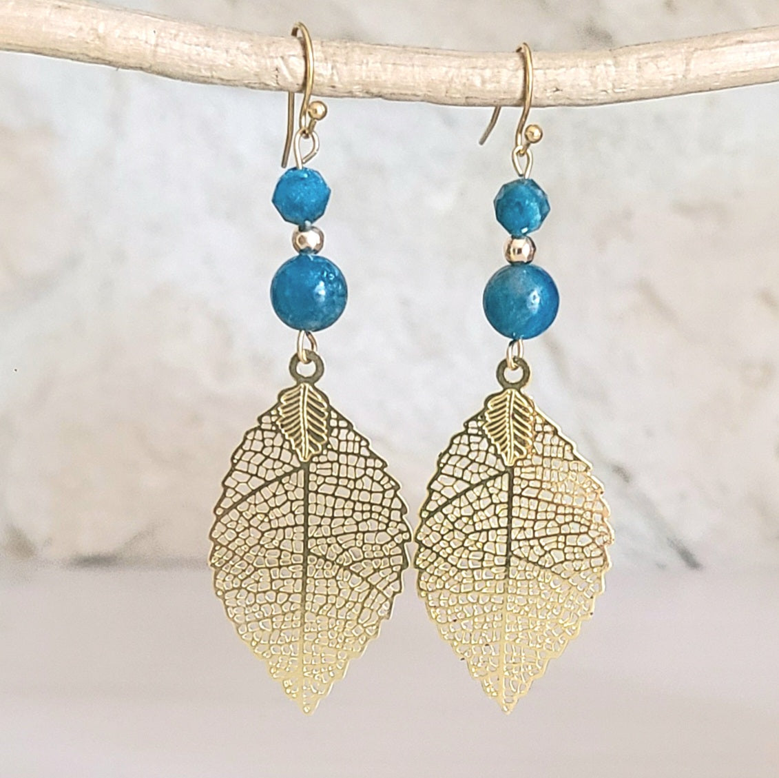 Boucles d'oreilles longues feuille en apatite - Petite Rainette