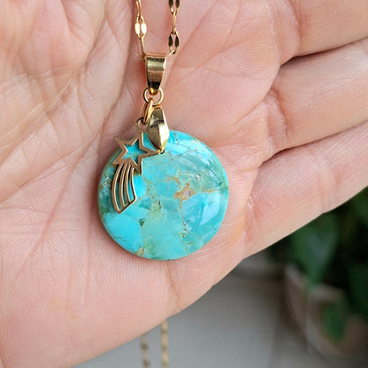 Collier turquoise mohave ronde pierre naturelle acier inoxydable doré étoile filante dans la main