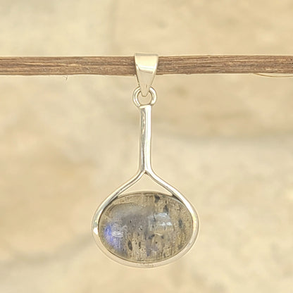 Pendentif en argent et labradorite ovale