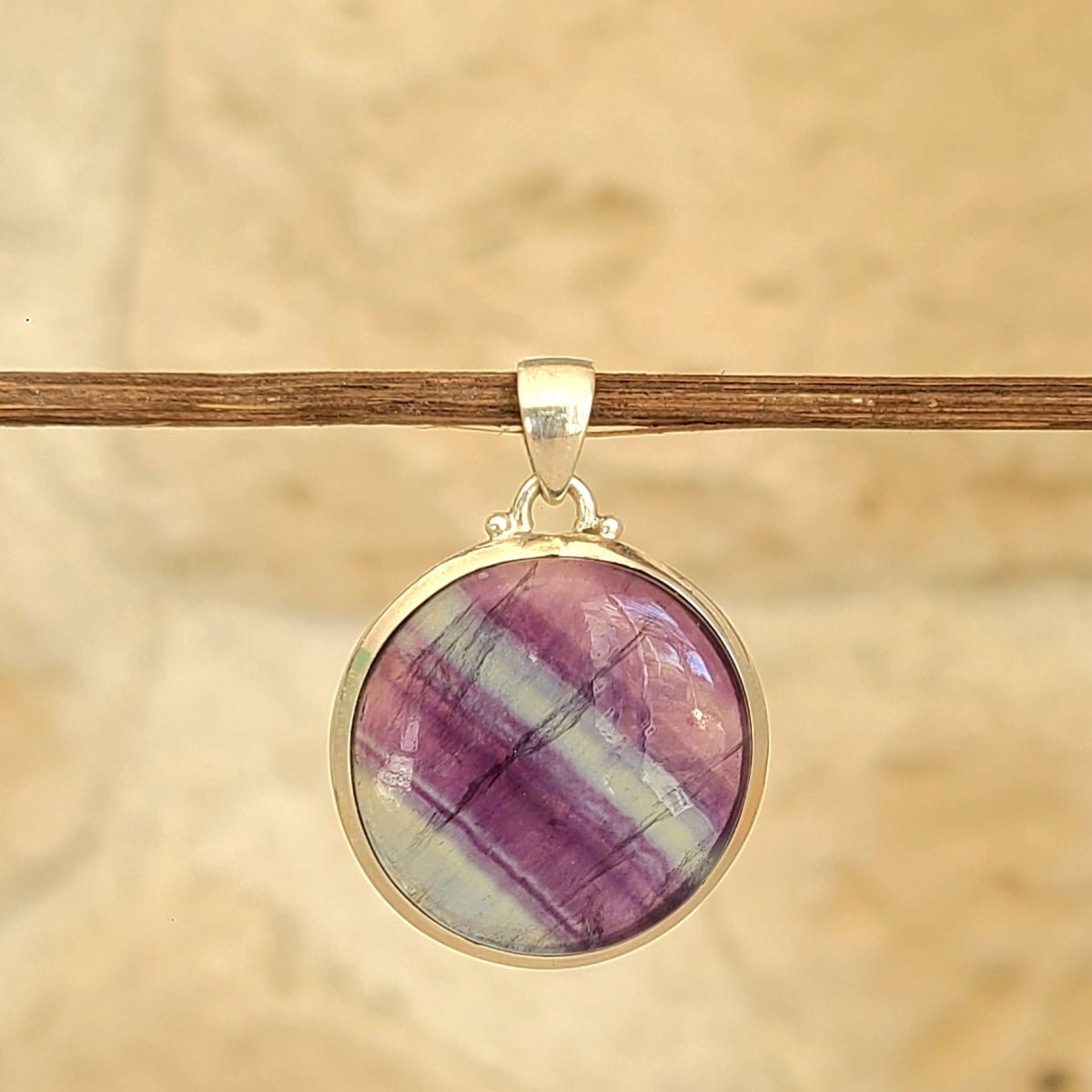 Pendentif en argent et fluorite ronde