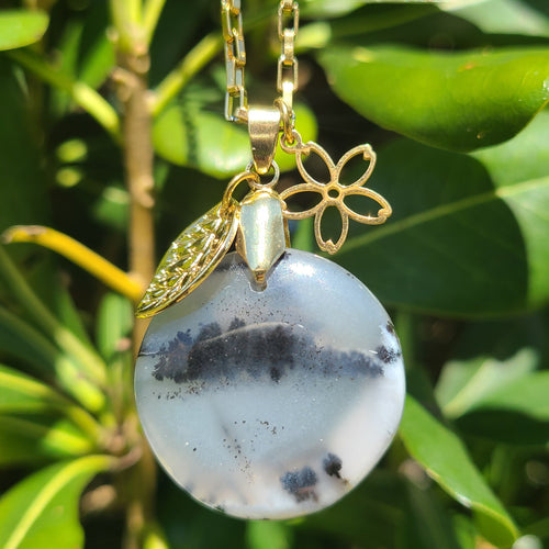 Nouveauté - Collier en acier et opale dendrite