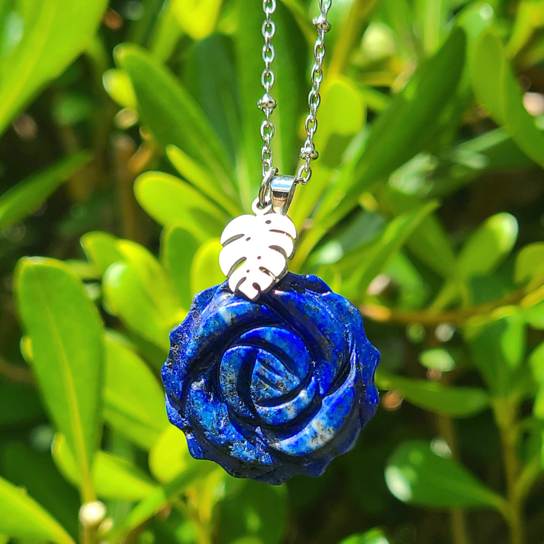 Nouveauté  - Collier en acier et lapis-lazuli