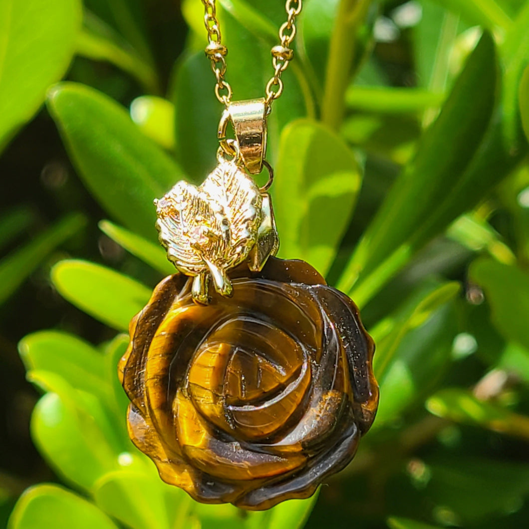 Collier en acier et œil de tigre