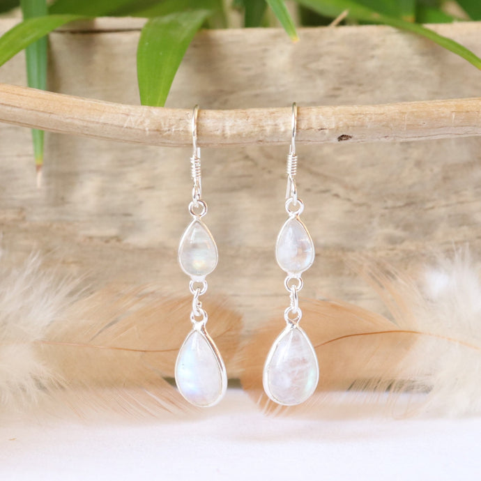 Boucles d'oreilles longues en argent et pierre de lune