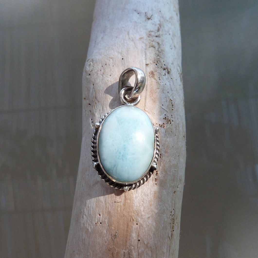 Pendentif en argent et larimar forme cabochon - Bijoux Cailloux Bambou