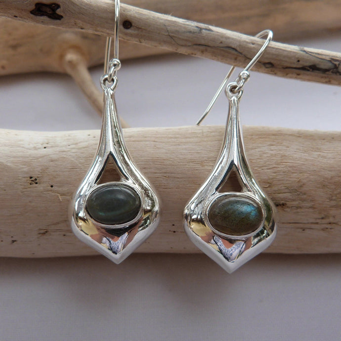 Boucles d'oreilles longues forme goutte en argent et labradorite - Bijoux Cailloux Bambou