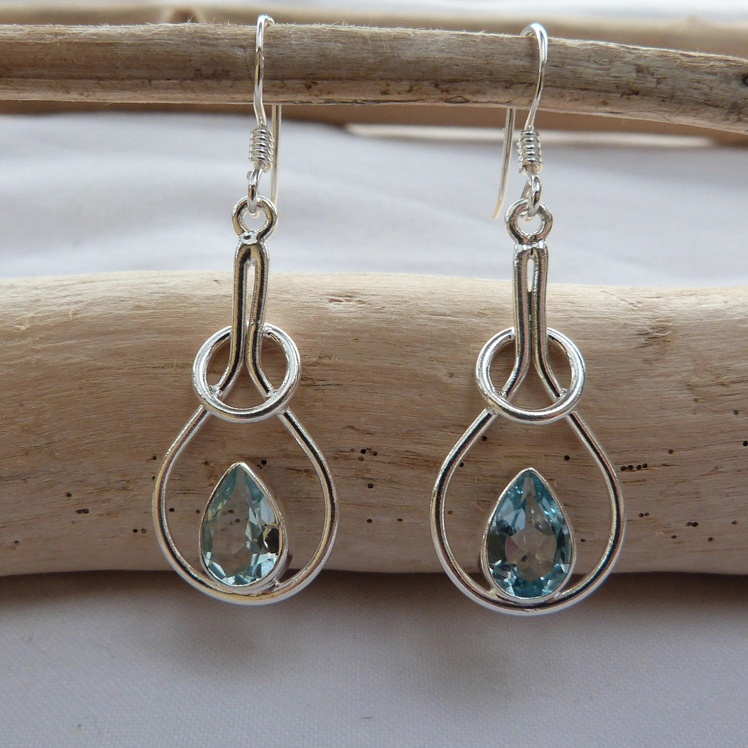 Boucles d'oreilles longues en argent et topaze bleue - Bijoux Cailloux Bambou