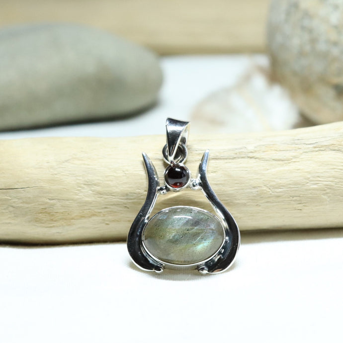 Promotion - Pendentif en argent labradorite et grenat