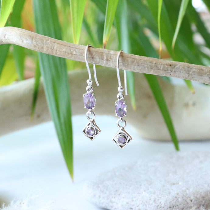 Boucles d'oreilles longues en argent et améthyste - Bijoux Cailloux Bambou