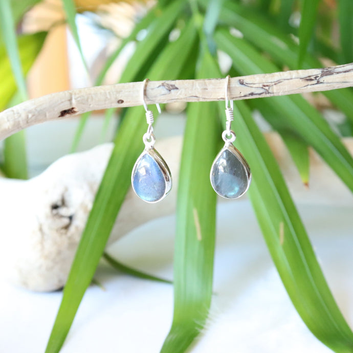 Boucles d'oreilles goutte en argent et labradorite - Bijoux Cailloux Bambou