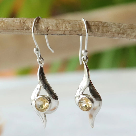 Boucles d'oreilles longues en argent et citrine 