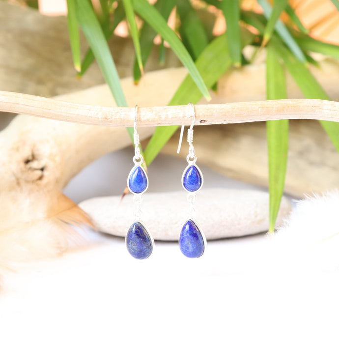 Boucles d'oreilles longues en argent et lapis-lazuli