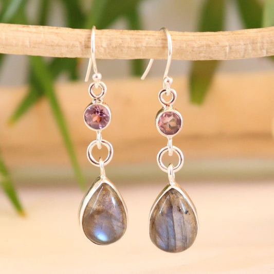 Boucles d'oreilles longues argent n améthyste forme poire et améthyste  facettes