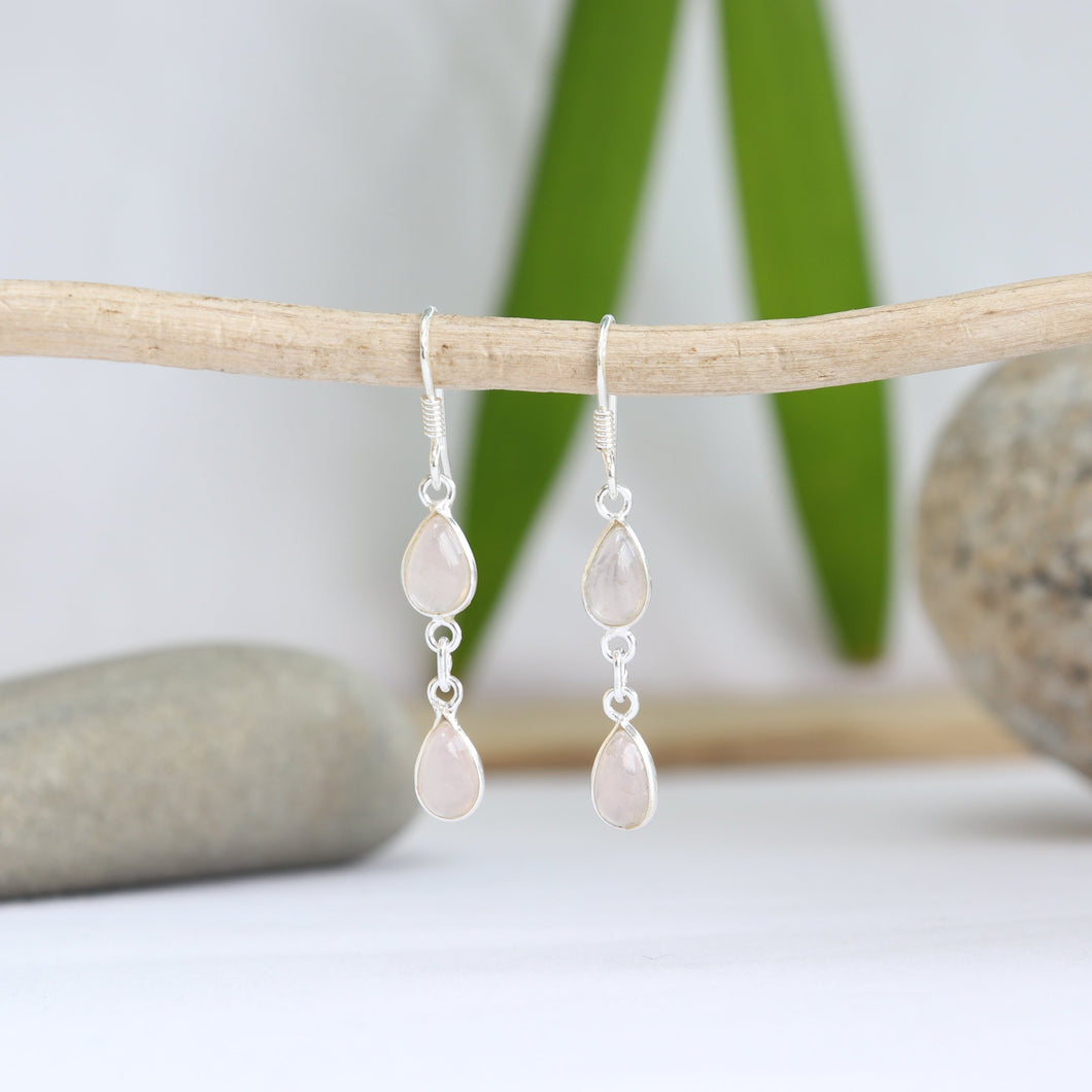 Boucles d'oreilles longues en argent et quartz rose