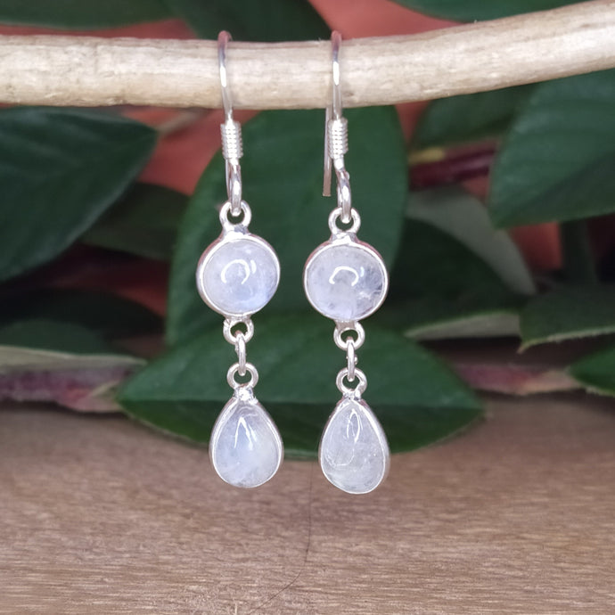 Boucles d'oreilles longues en argent et pierre de lune