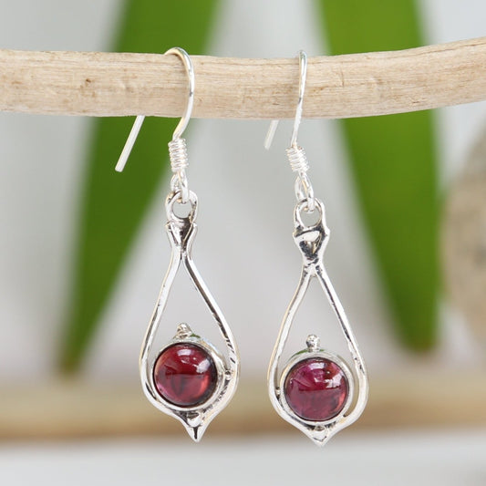 Boucles d'oreilles longues en argent et grenat - Petite Rainette
