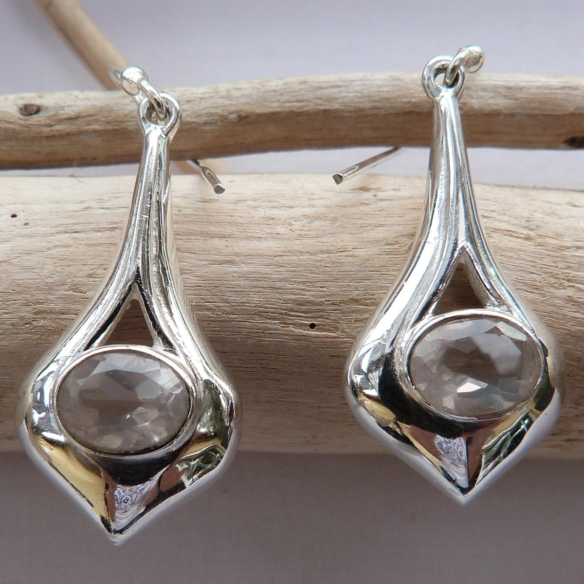 Boucles d'oreilles longues en argent en quartz rose - Petite Rainette