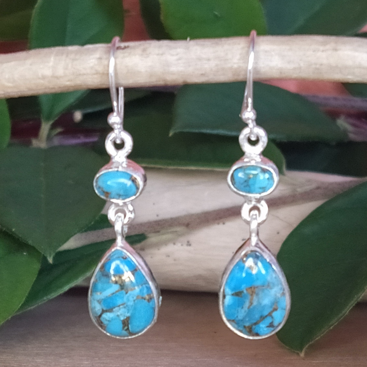 Boucles d'oreilles longues en argent et turquoise à inclusion de cuivre 
