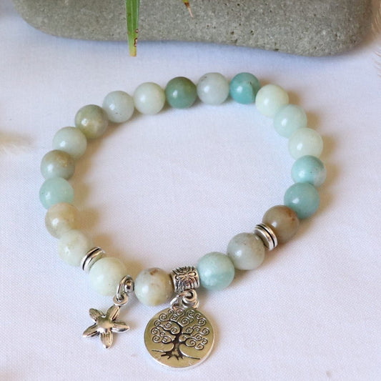 Bracelet en perles d'amazonite et breloques fleur et arbre de vie