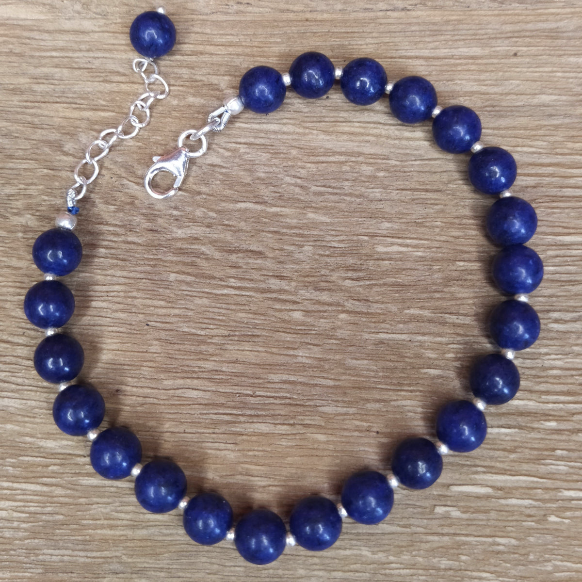 Bracelet en argent et perles rondes de lapis lazuli