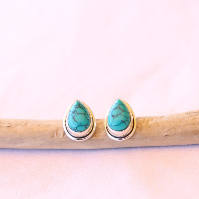 Clous d'oreilles en argent et turquoise