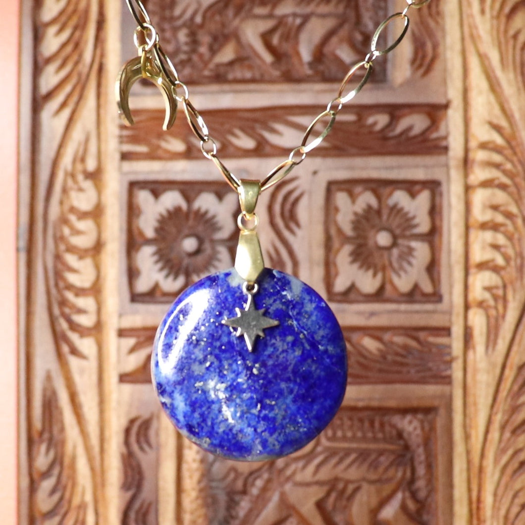 Collier en acier et lapis-lazuli