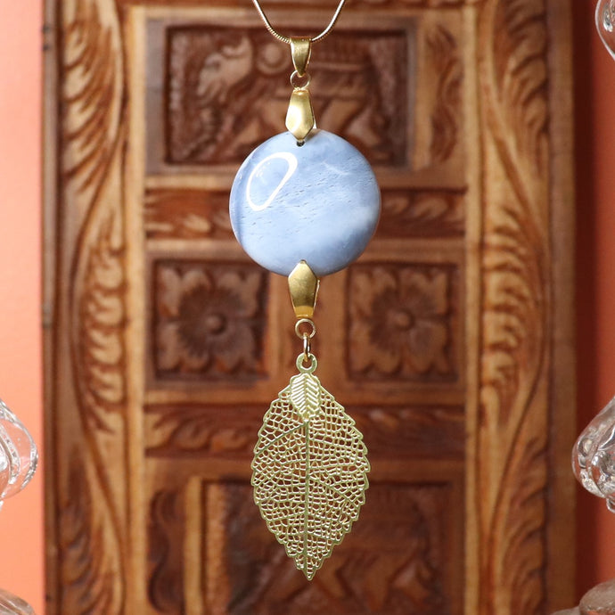 Collier en acier et opale bleue Owyhee - Petite Rainette