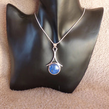 Charger l&#39;image dans la galerie, Pendentif argent 925 et lapis-lazuli - Bijoux Cailloux Bambou