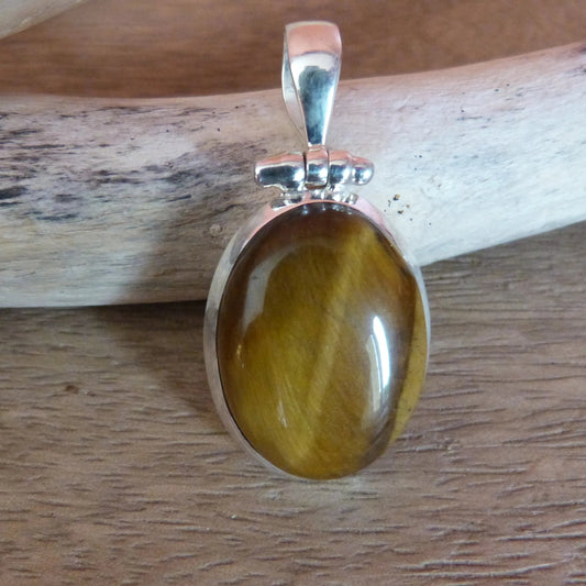 Pendentif ovale en argent  et oeil de tigre - 