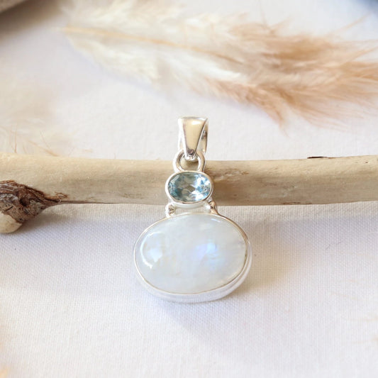 Pendentif en argent pierre de lune ovale et topaze bleue 