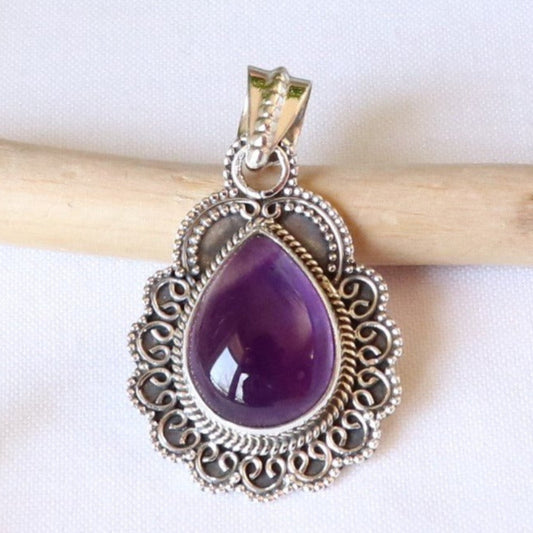 Pendentif en argent ciselé et améthyste forme poire - Petite Rainette