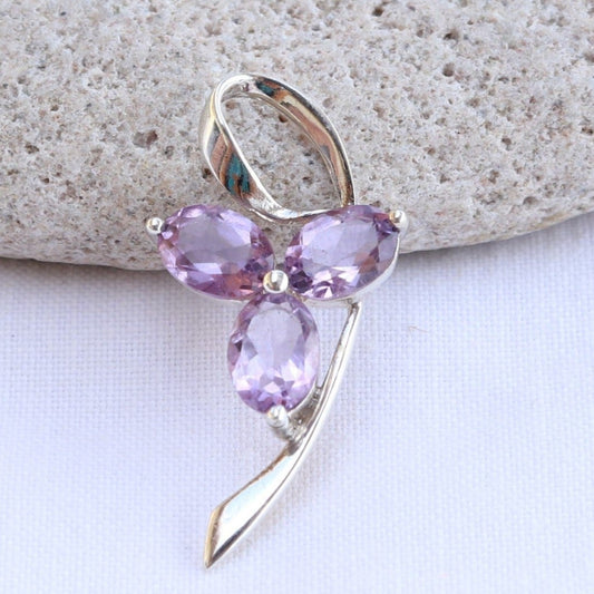 Pendentif fleur en argent et améthyste 