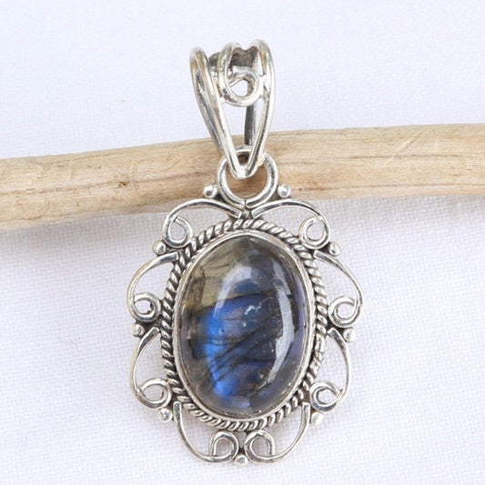 Pendentif argent forme fleur en labradorite ovale