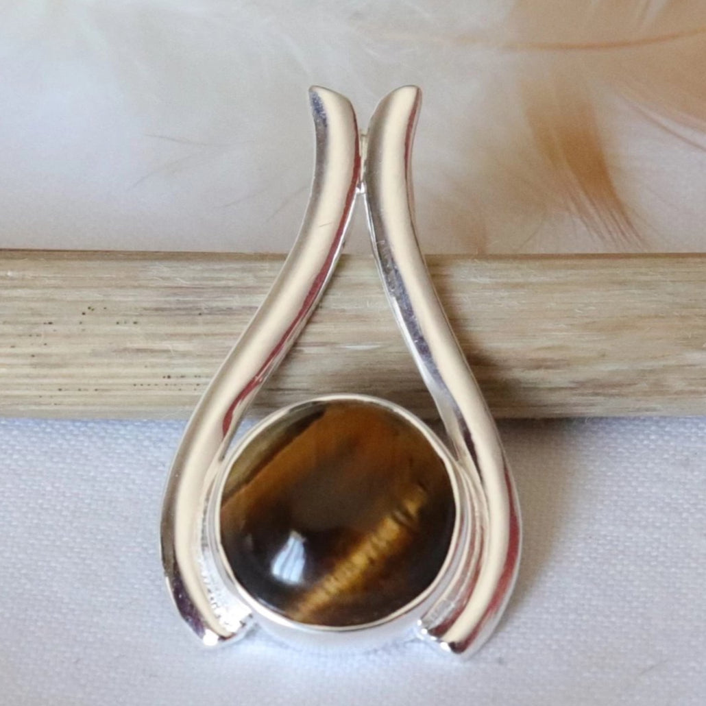 Pendentif design en argent et oeil de tigre - Petite Rainette