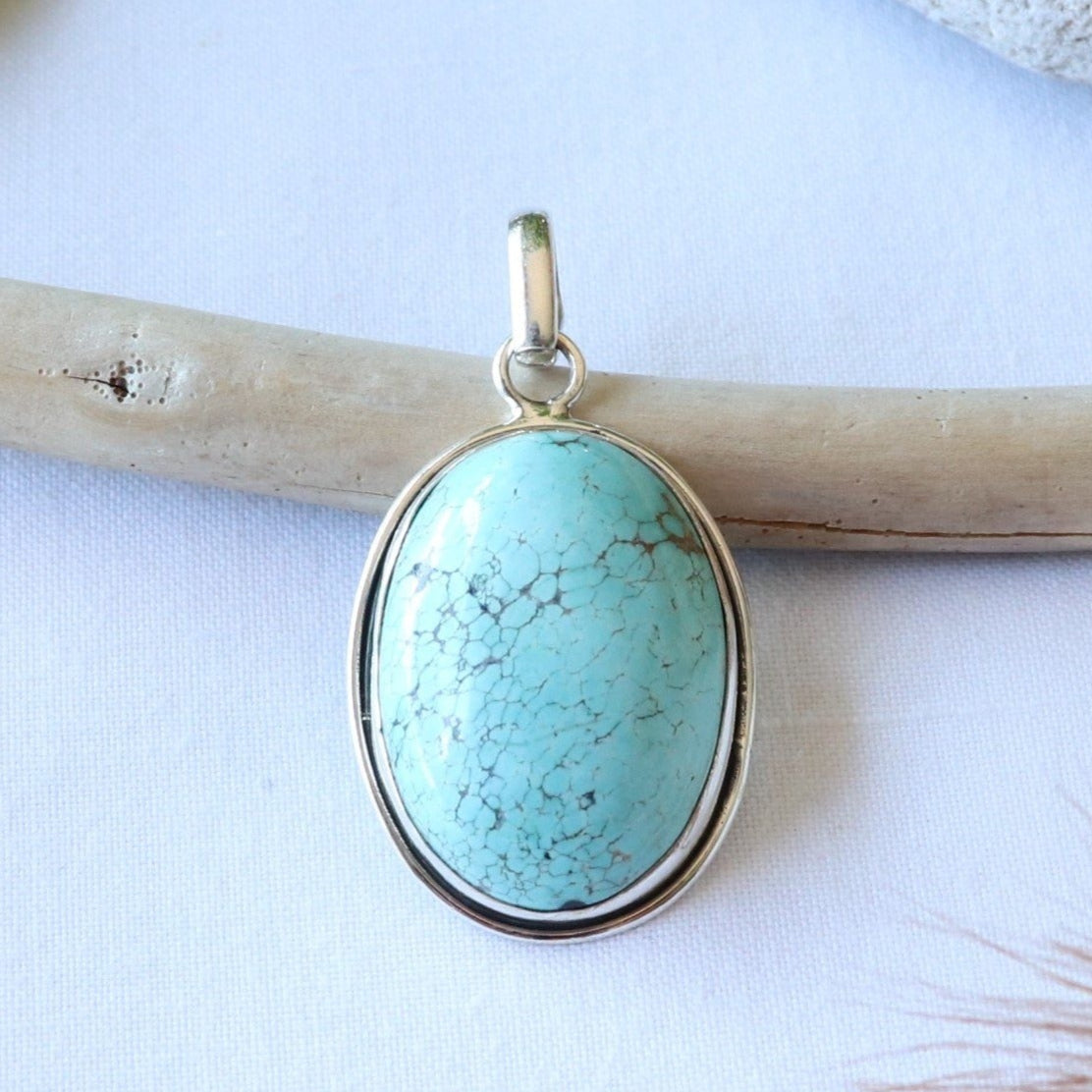 Pendentif en argent et turquoise mohave - Petite Rainette