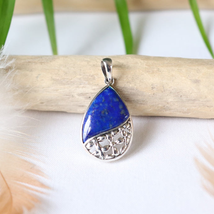 Pendentif en argent travaillé et lapis-lazuli - Petite Rainette