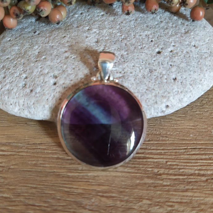 Pendentif rond en argent et fluorite - Petite Rainette