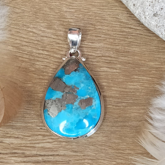 Pendentif en argent et turquoise à inclusion de pyrite en forme de poire