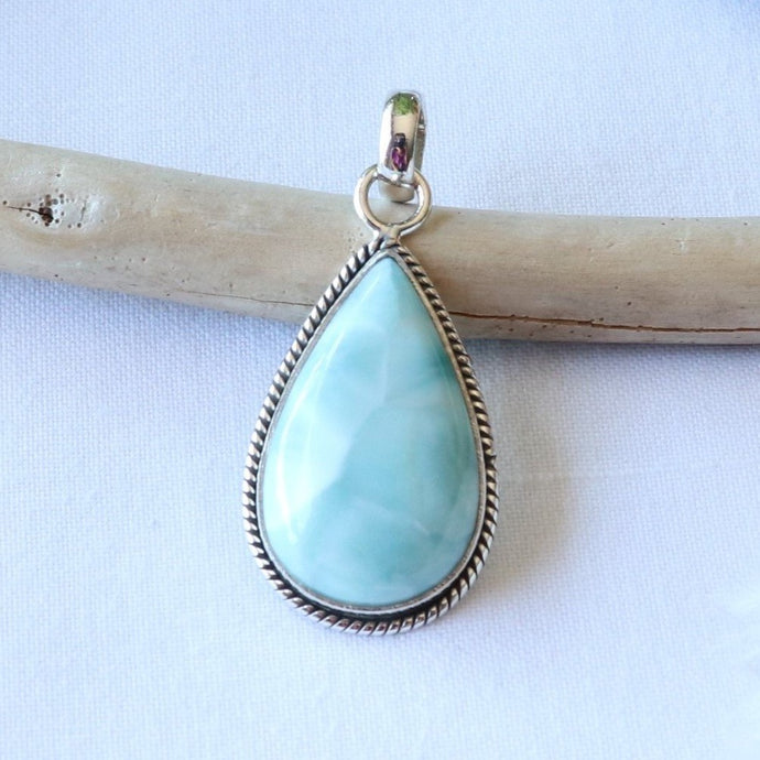 Pendentif en argent et larimar