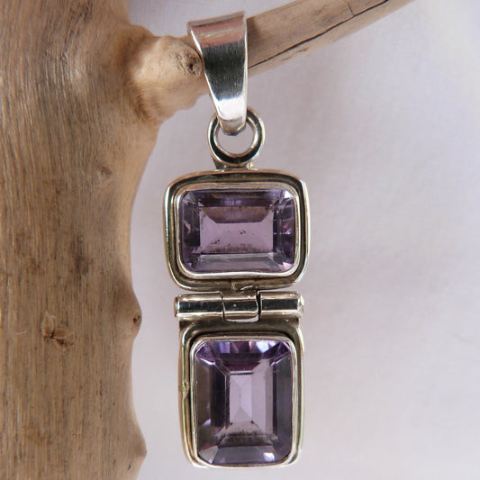 Pendentif en argent avec 2 améthystes rectangulaires facettées