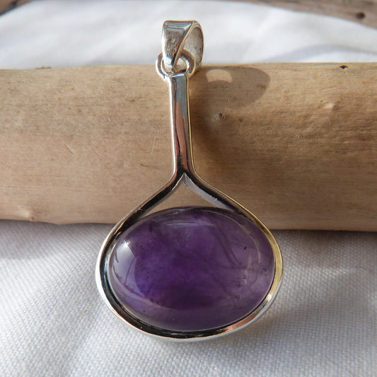 Pendentif en argent et améthyste ovale