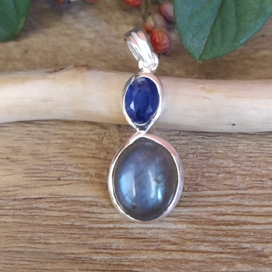 Pendentif en argent labradorite ovale et saphir à facettes