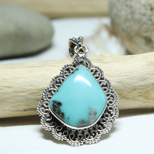 Pendentif en argent et turquoise du Mexique
