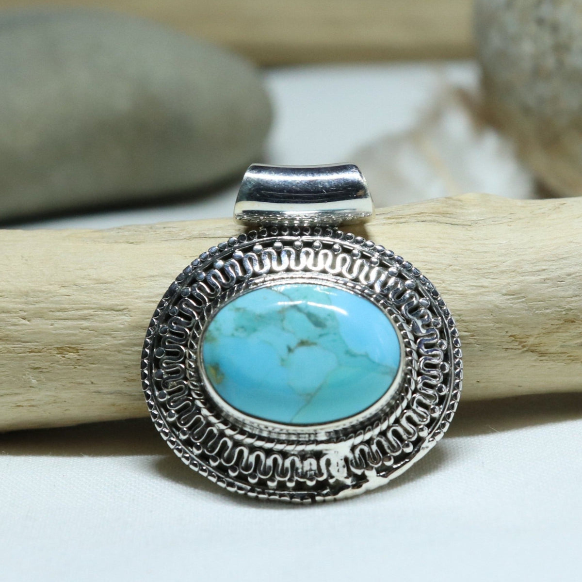 Pendentif en argent et turquoise Mohave - Petite Rainette