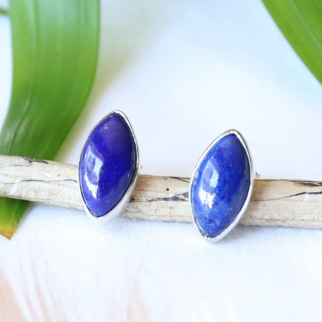 Clous d'oreilles forme navette en argent et lapis-lazuli - Petite Rainette