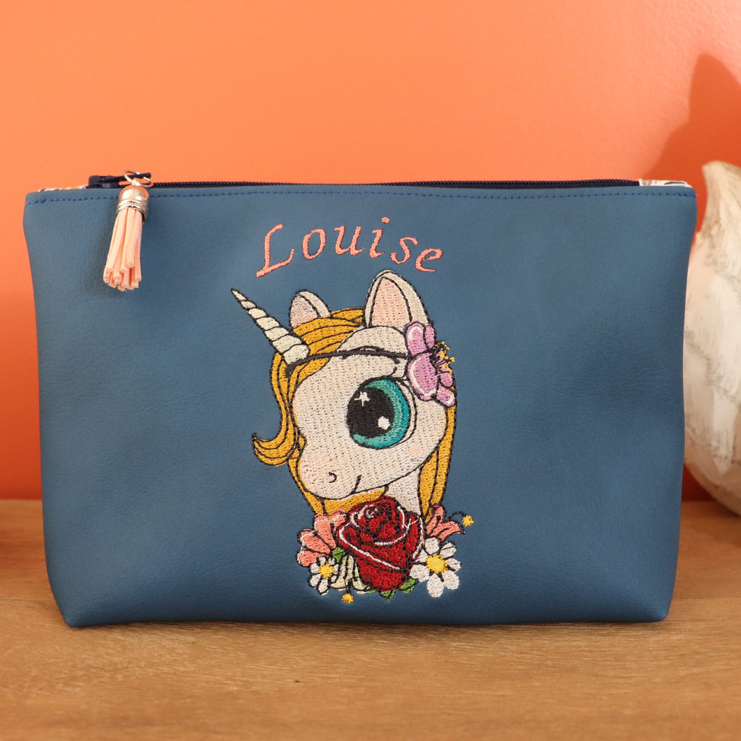Trousse brodée licorne et prénom Louise - Petite Rainette