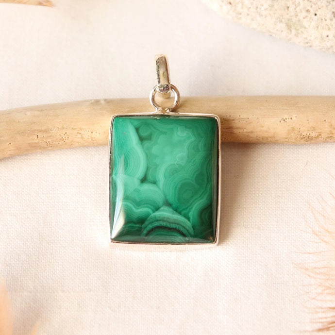 Pendentif rectangulaire en argent et malachite - Bijoux Cailloux Bambou