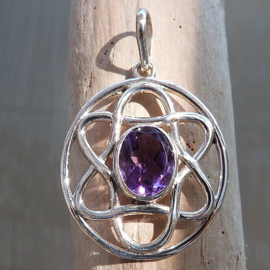Pendentif fleur en argent et améthyste ovale facettée